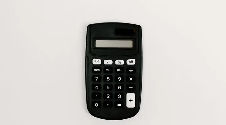Calculator prepared for planning a growing Amazon account budget